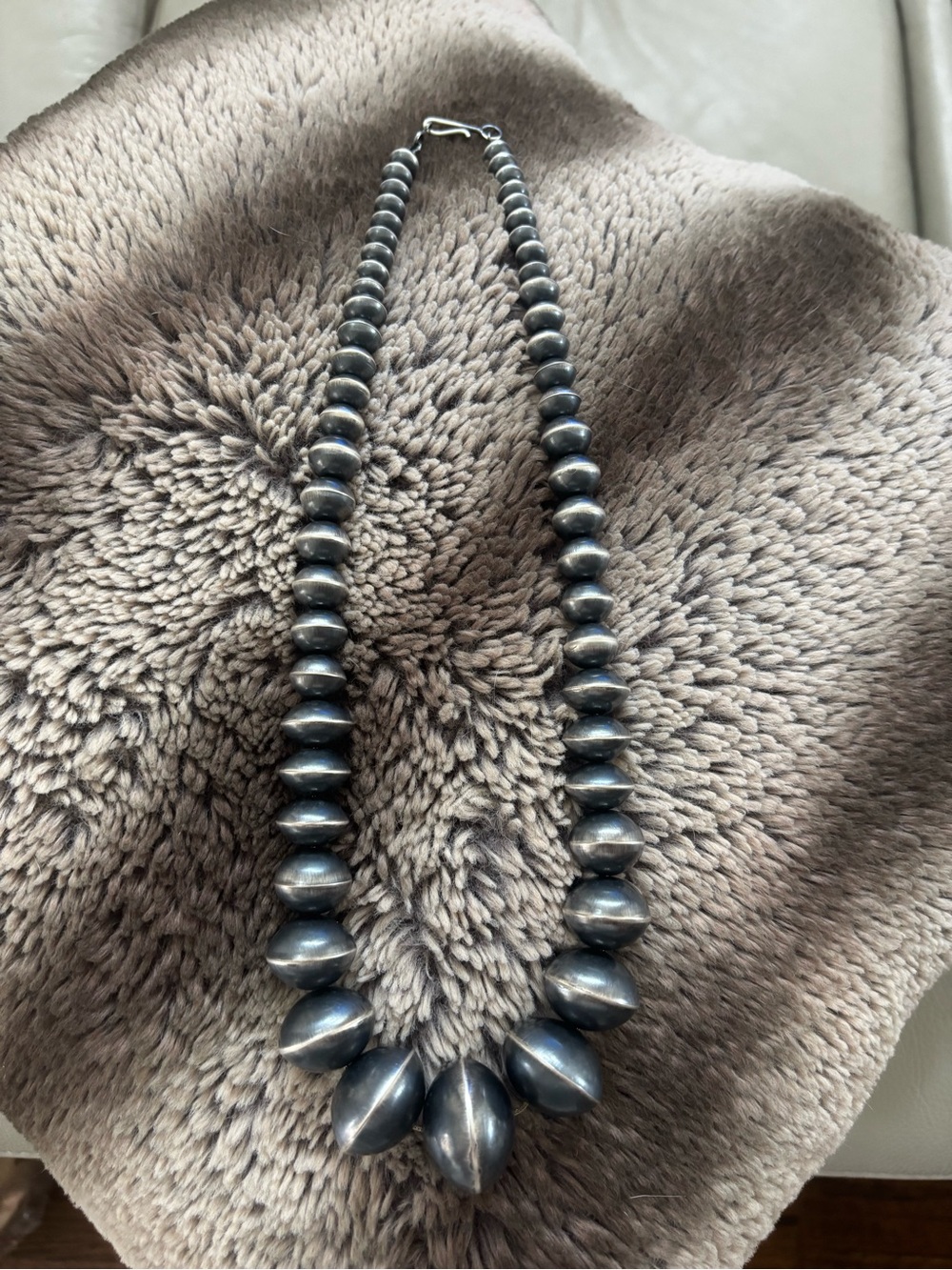 Handmade sterling silver bead necklace 122g